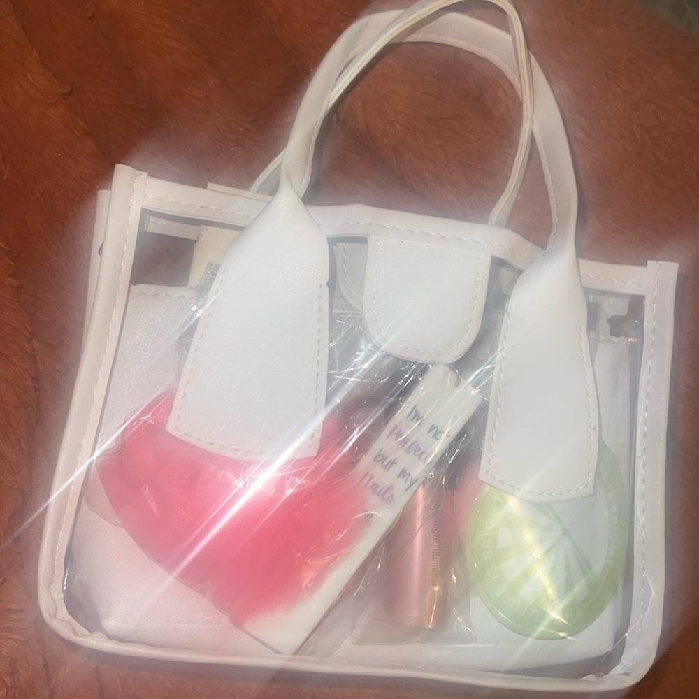 Fully loaded beauty gift set